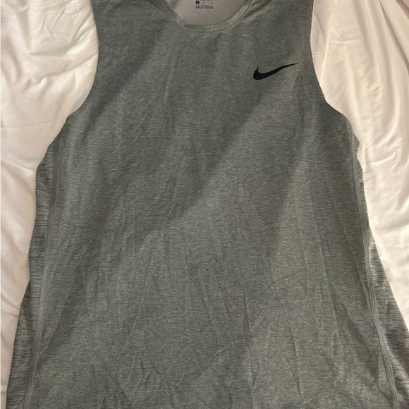 Nike Dri-FIT Gray Tank Top - Picture 1 of 2